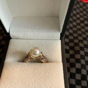 Beautiful vintage ring